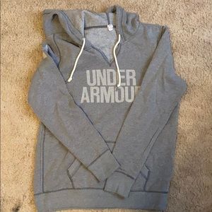 Under Armour Sweatshirt